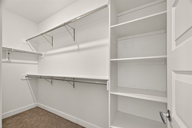 Building Photo - 1735 Eado Point Ln