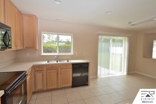 Building Photo - 38 Russo Dr