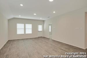 Building Photo - 728 Armadillo Dr