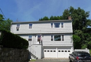 Building Photo - 36 Richmondville Ave