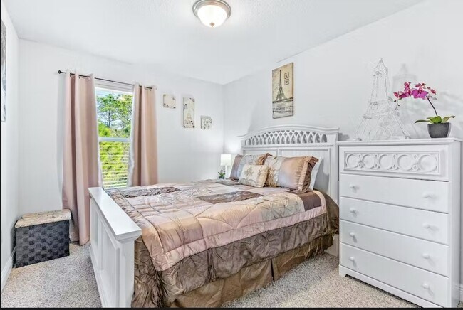 Building Photo - 7597 Shadow Lake Dr