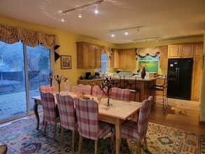 Building Photo - 1611 Heroic Rd