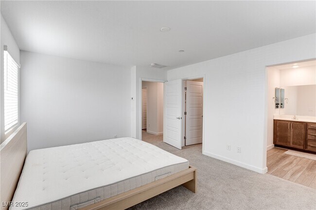 Building Photo - 683 Omaggio Pl