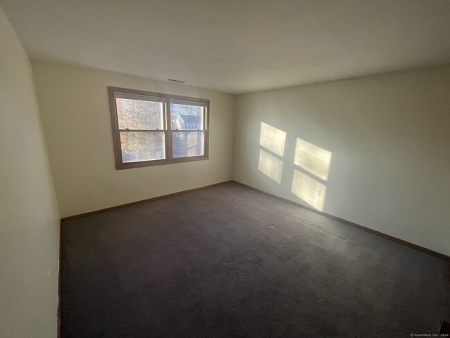 Building Photo - 2 Allspice Ln