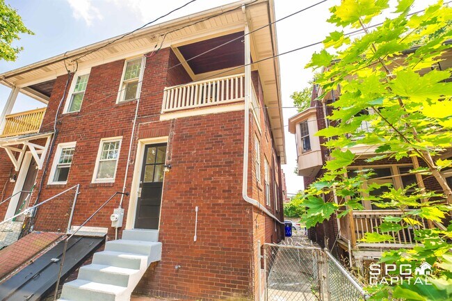 Building Photo - 516 Radnor St