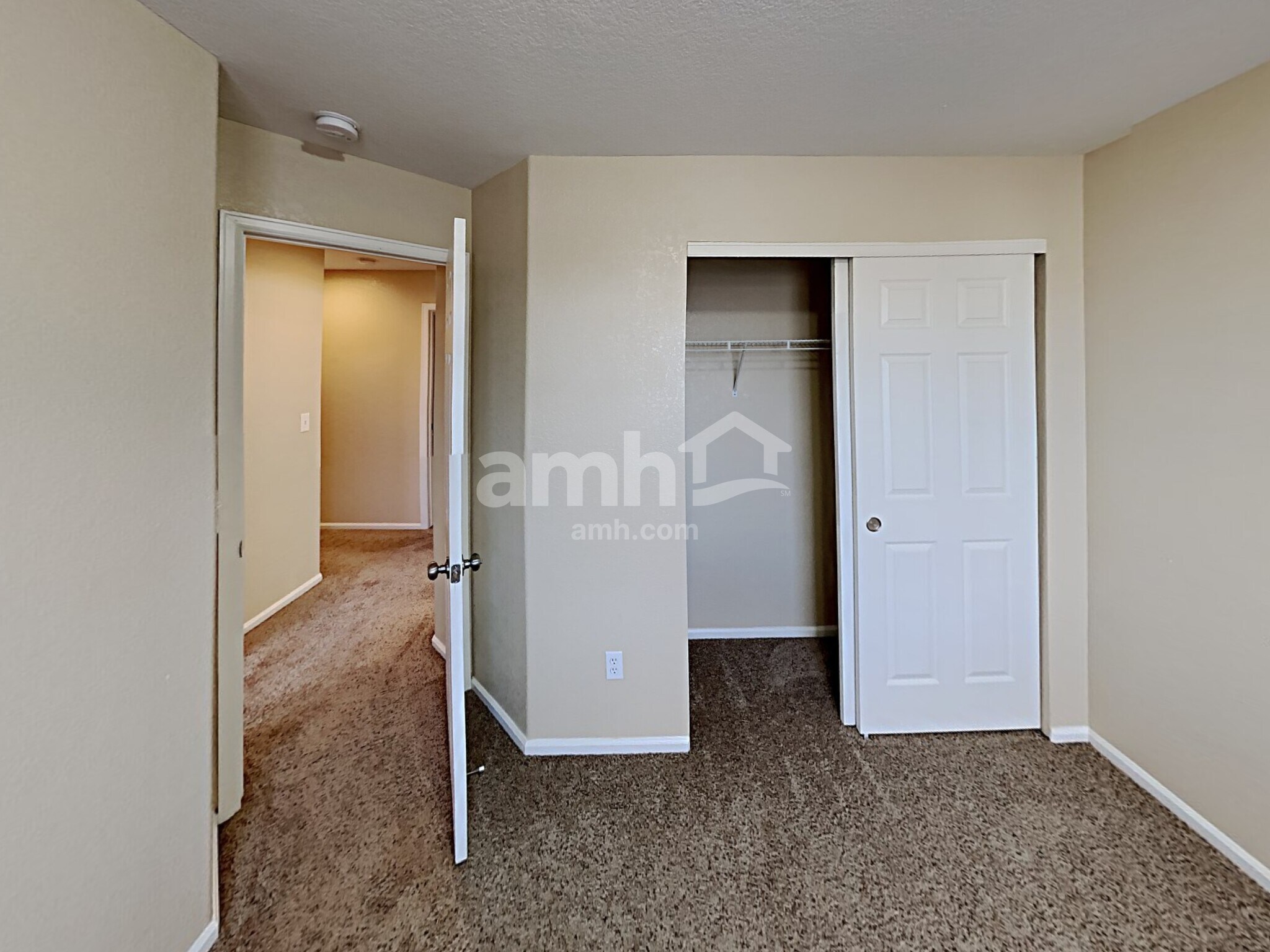 Building Photo - 3910 S Quatar St