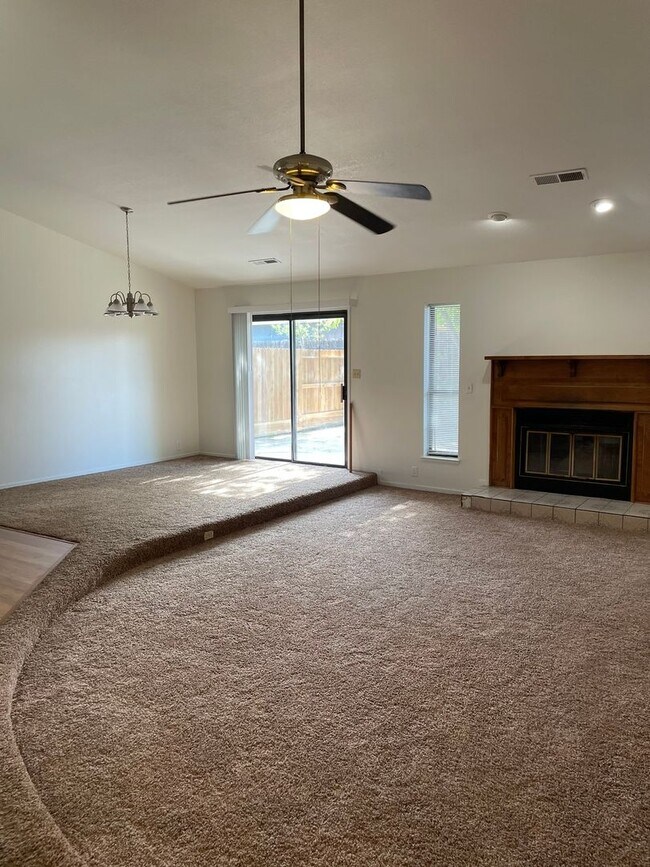 Building Photo - 459 Ranchwood Dr