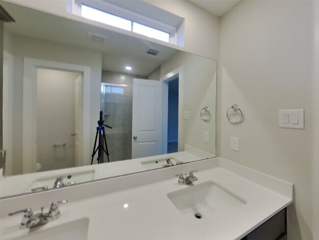 Building Photo - 22843 Terrazzo Dr