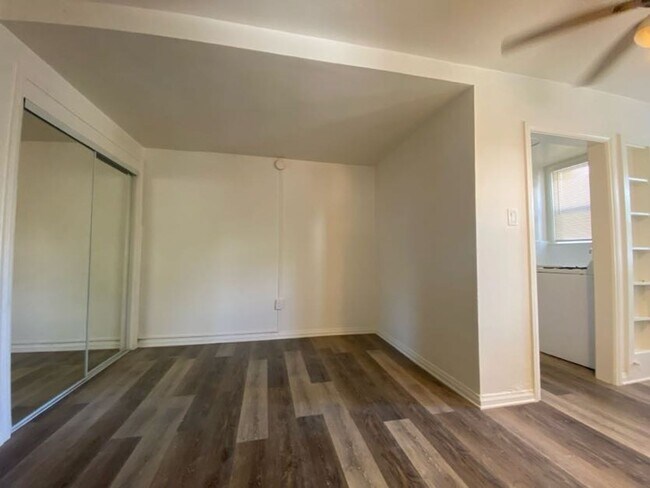 Building Photo - $1,695 - Charming Studio Apt located in th...