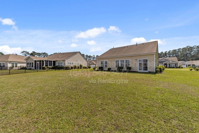 Building Photo - 877 Devon Estate Ave