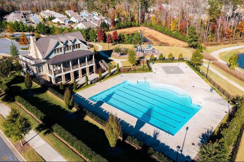 Swimming Pool - 3975 Redwood Dr
