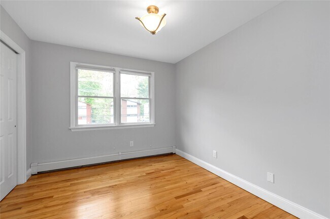 Building Photo - 38 Dunes Ln