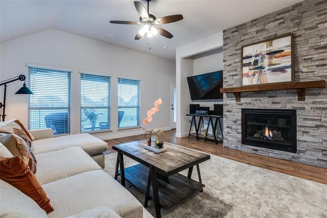 Building Photo - 8809 Conroe Dr