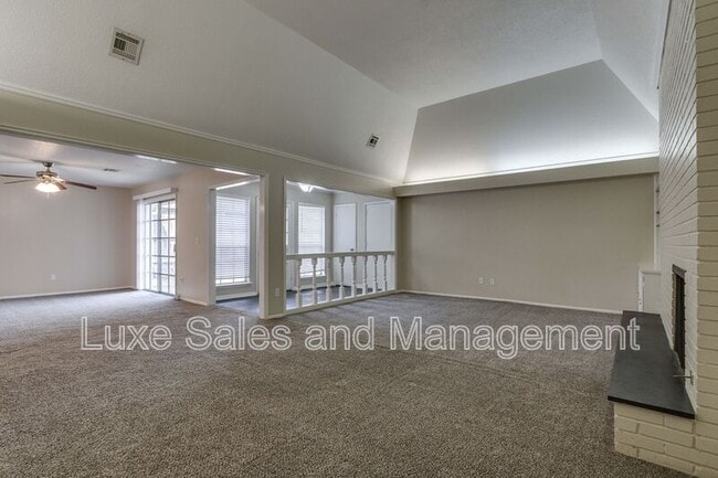 Building Photo - 2518 NW 62nd St