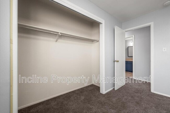 Building Photo - 80 N 400 E