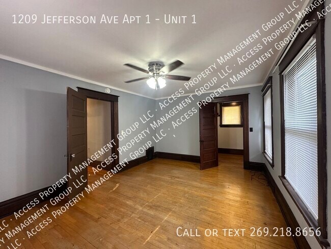 Building Photo - 1209 Jefferson Ave