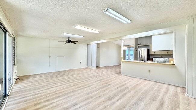 Building Photo - SPACIOUS 4 BEDROOM HOME IN DESIRABLE AIEA ...