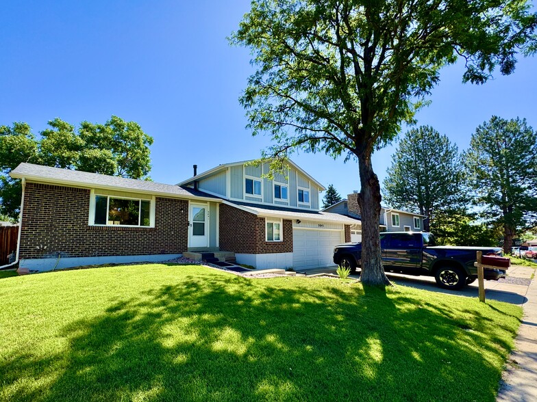 Primary Photo - 5841 W 108th Ave