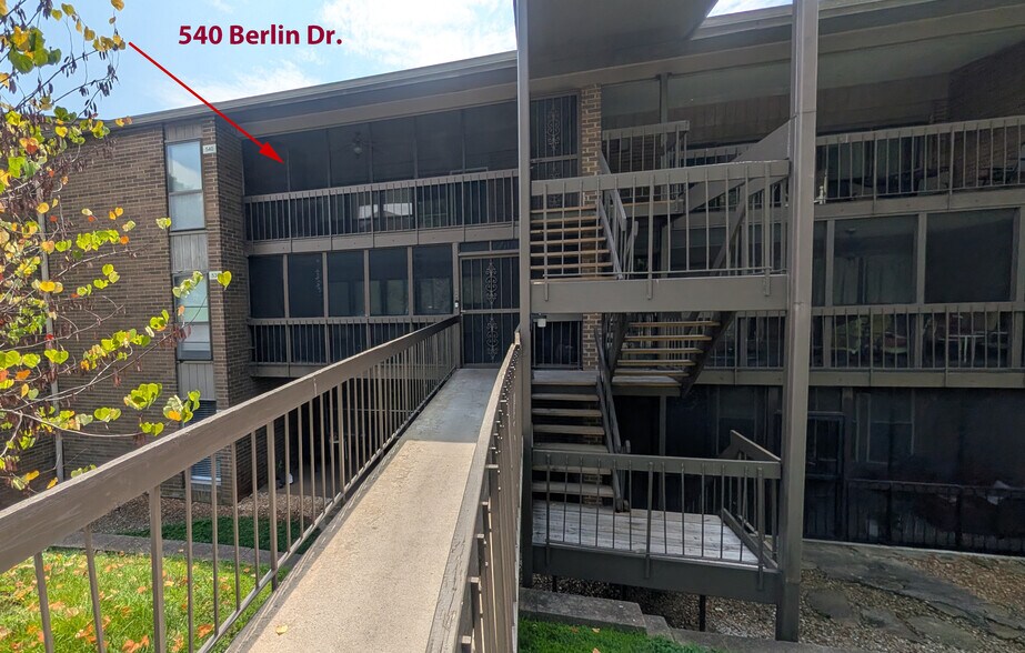 Building Photo - 540 Berlin Dr