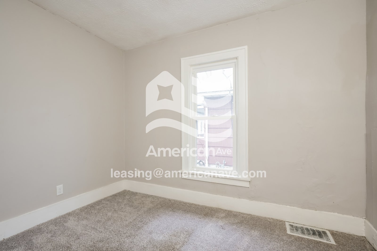 Building Photo - 1346 N Johnson St