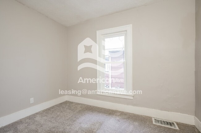 Building Photo - 1346 N Johnson St