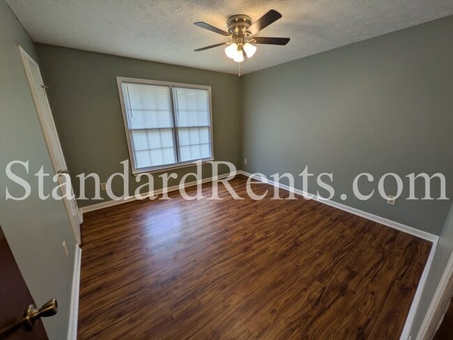 Building Photo - 5731 Buck Ct