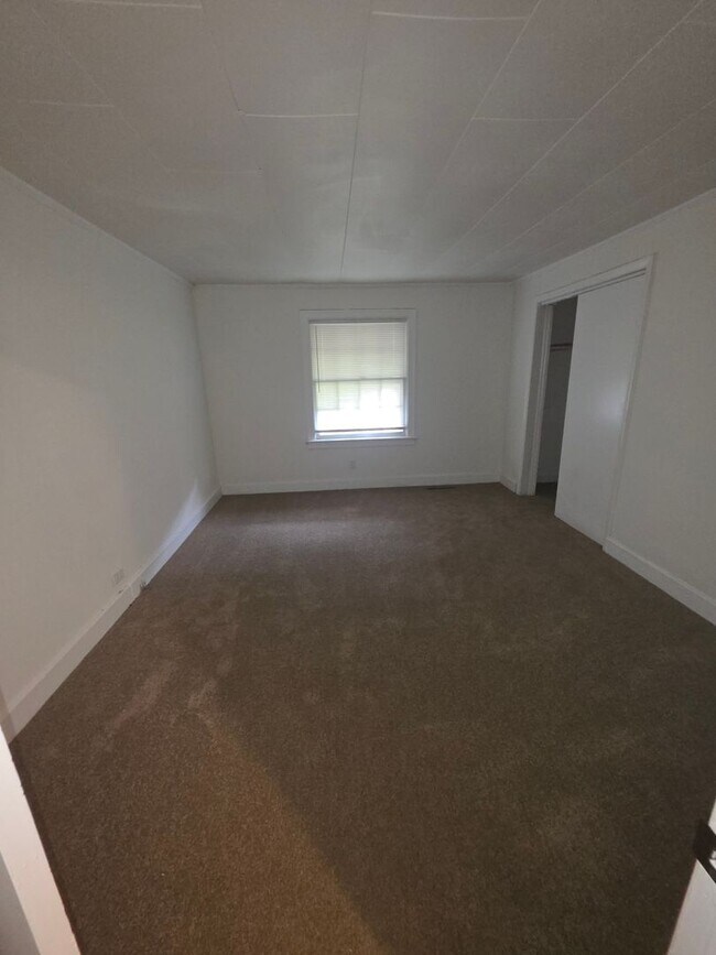Building Photo - 3317 Emory Dr