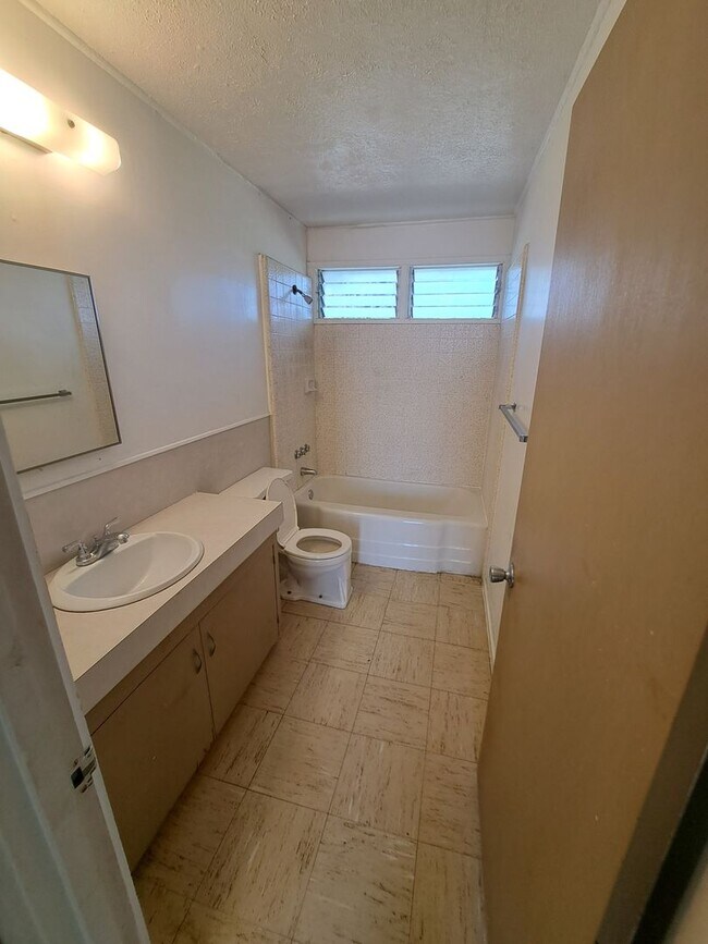 Hale Maile Condo 963 Kilauea Ave Hilo HI 96720 Apartment Finder