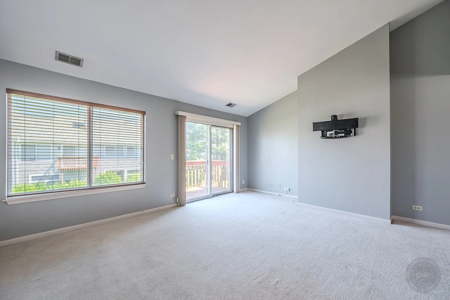 Building Photo - 1136 Cambria Ln S