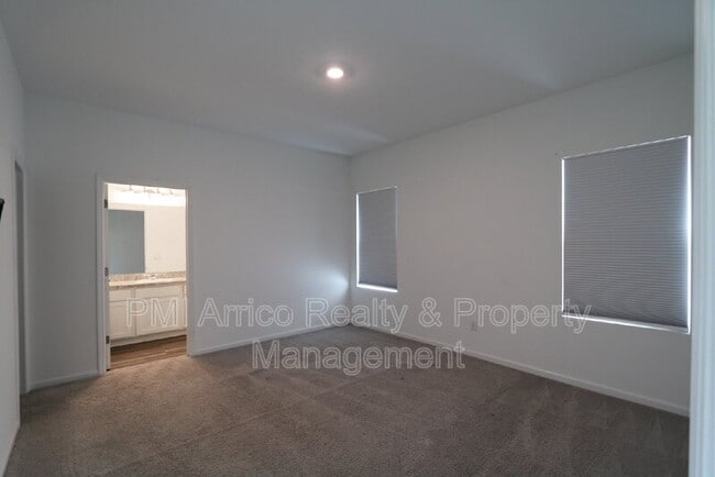 Building Photo - 35552 Shade Fern Ln