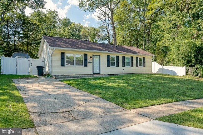 Building Photo - 630 Sequoia Dr