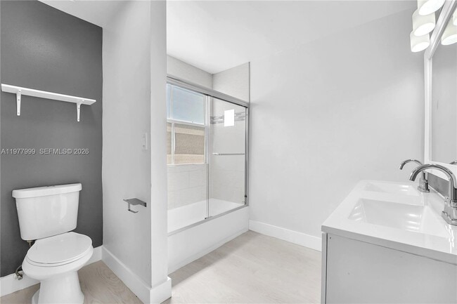 Building Photo - 4654 NW 97th Pl