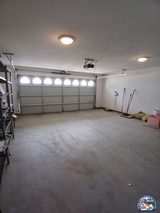 Building Photo - 2377 Sand Knoll Ave