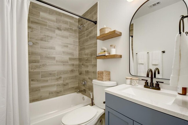 Building Photo - 2901 Glen Rae St