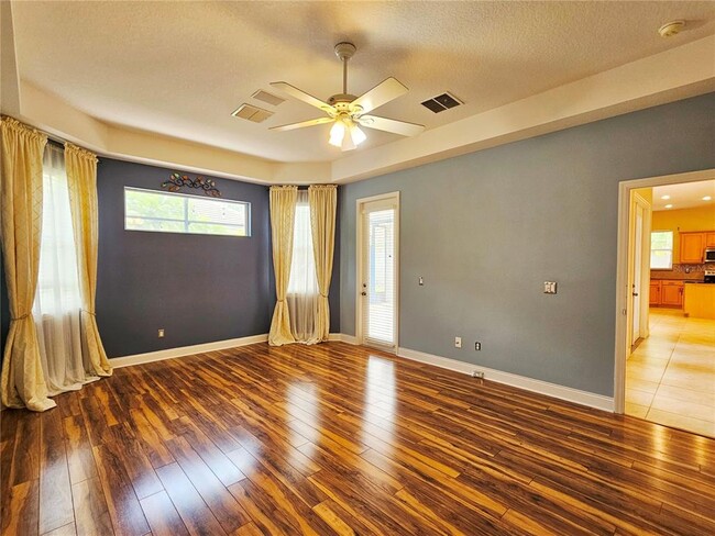 Building Photo - 10543 Woodchase Cir