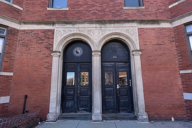 Building Photo - 868 Huntington Ave