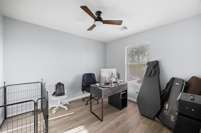 Building Photo - 14907 Aberdeen Meadow Lane