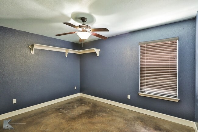 Building Photo - 7902 Tuscany Dr