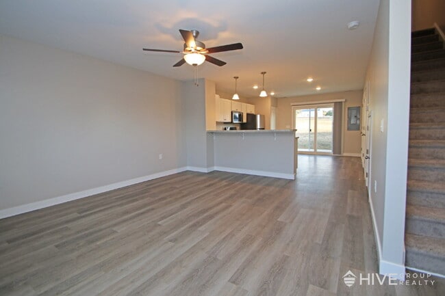 Building Photo - Bee the First to Live in This Newly Built End Unit!