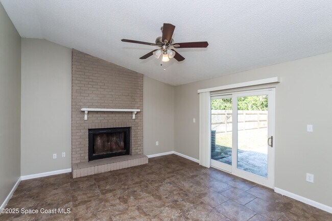 Building Photo - 2291 Macedo Rd NE