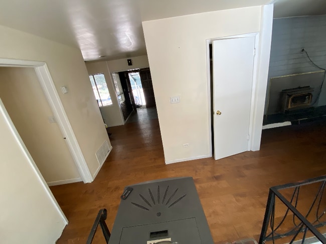 Building Photo - 293 Forest Trail