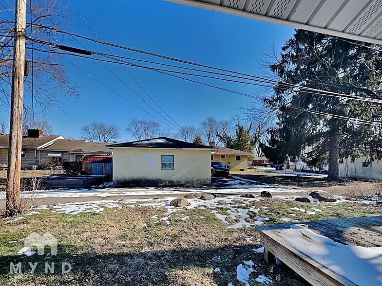 Building Photo - 1026 Elaine Rd