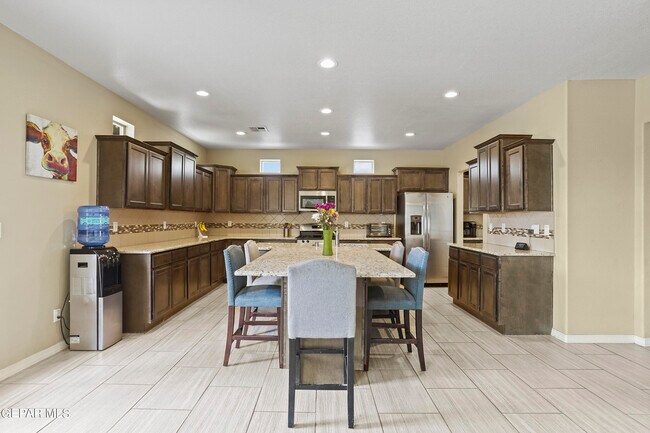 Building Photo - 12616 Arrow Weed Dr