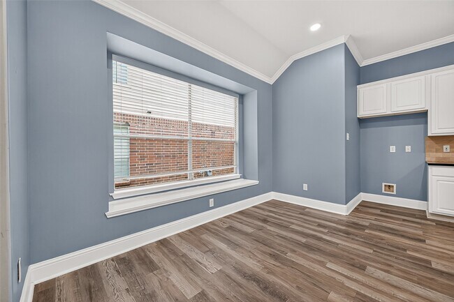 Building Photo - 14531 Chestnut Falls Dr