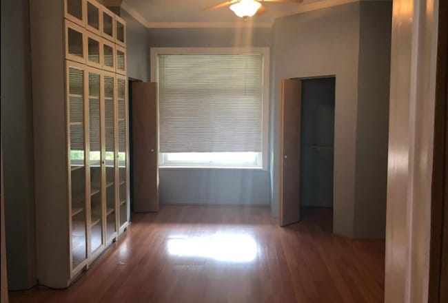Building Photo - 5540 Avondale Pl