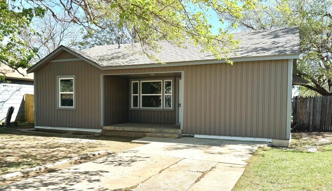 Primary Photo - 2009 49th St