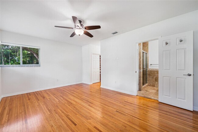 Building Photo - 1039 Hardee Rd