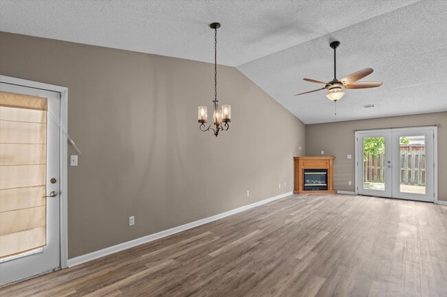 Building Photo - 2016 Caton Dr