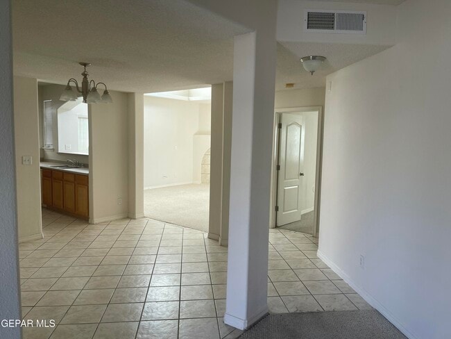 Building Photo - 7344 Prickley Pear Dr