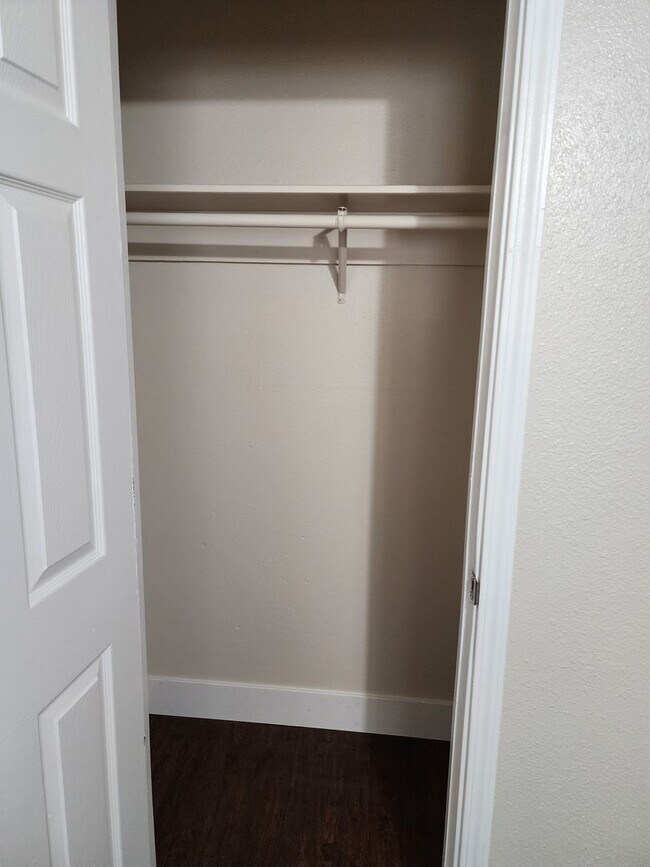Building Photo - 3 bedroom 1 bath with Garage converted to ...